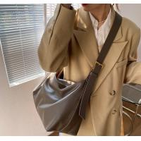 ราคา กระเป๋าหนัง PU ใบใหญ่จุของได้เยอะ กันน้ำ ใส่ไอแพดได้ สะพายข้าง สะพายไหล่ พร้อมส่ง (21830054624)