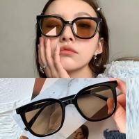 ราคา แว่นกันแดดแฟชั่นสีดำแว่นตากันแดดทรงเหลี่ยมสำหรับผู้ชายและผู้หญิงแว่นตากรอบตาแมวสุดชิคจากร้าน We (18985870114)