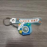 ราคา พวงกุญแจ พวงกุญแจตุ๊กตาน่ารักๆ แบบใสมีไฟกระพริบสีสังสดไส พร้อมส่งแล้ว (21749402596)