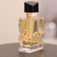 ราคา ของแท้100 พร้อมส่ง น้ำหอม Versace Bright Crystal ABSOLU EDP 5ml น้ำหอมผู้หญิง (22030007758)