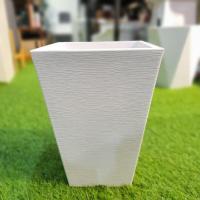 ราคา ขายดีมาก กระถางต้นไม้ สไตล์โมเดิร์น 9941N ขนาด S สูง 14 นิ้ว เก็บน้ำได้ ทรงสี่เหลี่ยม พลาสติกเกรด A (9646420082)