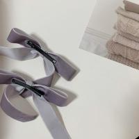 ราคา กิ๊บติดผมรูปโบว์สีเทาสโมคกี้แนววินเทจแบบเดียวกับเจนนี่ rose กิ๊บคู่กิ๊บติดผมเครื่องประดับผม (17527323394)
