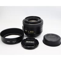 ราคา Nikon เลนส์ AF S DX NIKKOR 35mm f 1 8G ด้วยความคมชัดที่ยอดเยี่ยมประกอบกับการเบลอฉากหลังอย่างนุ่มนวล จึงเหมาะอย่างยิ่งสำหรับการถ่ายภาพบุคคลและภาพระยะใกล้ที่สวยงาม รูรับแสงกว้างสุดที่ f 1 8 ช่วยให้สามาร