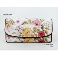 ราคา SS กระเป๋าหนังปลากระเบนแท้ 3 พับใหญ่ พิมพ์ลาย หนังวัวแท้ ซับสีเลือดนก (21875904900)