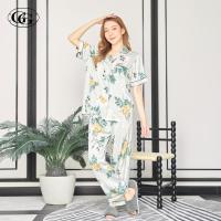 ราคา G G Nightwear EN4S002 ชุดนอน เสื้อแขนสั้นคอปก กางเกงขายาว ผ้าซาติน ลายดอกไม้ สีเขียว GR (21763237375)