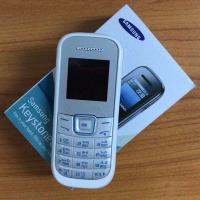 ราคา SAMSUNG HERO GT E 1205Y มือถือปุ่มกด ใส่ได้AIS TRUEซิมการ์ด 4G โทรได้ชัดเจนและเสียงดังเหมาะสำหรับคนวัยกลางคนและผู้สูงอายุและนักศึกษา (12501658266)