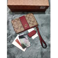 ราคา กระเป๋าคล้องมือผู้หญิง ขนาด 6 5 นิ้ว เป็นหนัง นิ่ม เบา มีหลายสีให้เลือกจ้า สินค้าถ่ายจากงานจริง DC SHOP (21562758657)