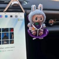 ราคา ตุ๊กตาน้ำมันหอมระเหยติดรถน่ารักตุ๊กตา labubu เบาะนั่งนิรภัยของประดับตกแต่งช่องแอร์รถยนต์ของประดับภายในรถของตั้งโชว์ (21971140414)