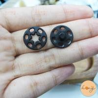 ราคา กระดุมสแน๊ป กระดุมแป๊ะพลาสติก Snap Button TG 00096 มี 2สี สีดำสีขาว 3ขนาด 15mm18mm21mm บรรจุ 12ชิ้น (19530326103)