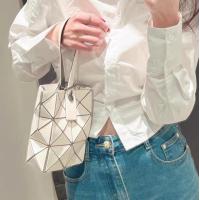 ราคา New ของแท้ กระเป๋า JAPAN BAO BAO แท้ issey miyake mini handbag กระเป๋าถือ คลัทช์ กระเป๋าคล้องมือ (21980638697)