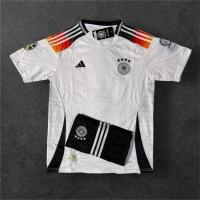 ราคา เสื้อฟุตบอล ทีมชาติเยอรมัน เสื้อพร้อมกางเกงชุดกีฬาเนื้อผ้าดีใส่สบาย2024 2025 (22016421625)