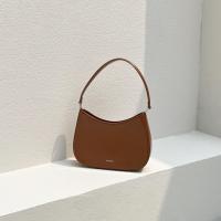 ราคา MUNIGA รุ่น Riley กระเป๋าสะพายไหล่ ทรงพอช สำหรับผู้หญิง สินค้าใหม่ New Arrivals (21727843730)