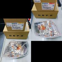 ราคา ไฟเลี้ยวมุม Toyota Corolla AE 112 AE 111 HITORQ ไฟมุม โตโยต้า AE112 AE111 ไฮทอล์ ไฟเลี้ยวมุม ขั้วไฟพร้อมหลอด แบรนด์ DEPO ราคาต่อ 1ดวง และต่อ 1คู่ (22048115480)