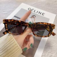 ราคา พร้อมส่งจากไทย แว่นตาแฟชั่นเกาหลี สุดฮิต ป้องกัน UV400 ทรงสี่เหลี่ยม รหัส Gen1 (16174161910)