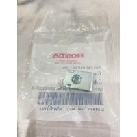 ราคา น๊อตยึดบังโคลนหน้า เวฟ 125 r s i แท้เบิกศูนย์ รหัสสินค้า 84601 HA7 670 (21738078874)