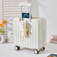 ราคา Bessant Boutique Bag กระเป๋าเดินทาง 18นิ้ว พอร์ตการชาร์จ USB มี ที่วางแก้ว (21423760606)