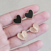 ราคา เสื้อถักติดกระดุมเย็บมือขาสูงโลหะรูปหัวใจสีขาวสีดำเสื้อคาร์ดิแกนเสื้อไหมพรมผ้าวูลเสื้อโค้ทเสื้อคลุมกันลม (19147458338)