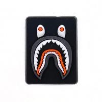 ราคา Jibz 1ชิ้นการ์ตูน Kaws โลโก้ Croc Charm รองเท้าแตะ DIY ตกแต่งรองเท้า Jibz สำหรับ Croc อุปกรณ์เสริมรองเท้าแตะเด็กวัยรุ่นเด็กของขวัญปาร์ตี้ (22097386305)