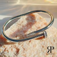ราคา URPALS กำไลข้อมือ Stainless 18K กำไลดีไซน์ตะปู มินิมอลฝังเพชร เกรดไอจี งานหรู ใส่ติดข้อมือ เข้าได้กับทุกลุค ไม่ลอก ไม่ดำ ใช้งานได้นาน (21831818437)