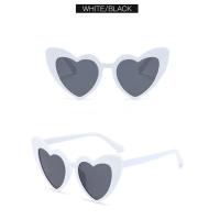 ราคา แว่นตา แว่นหัวใจ แว่นตากันแดด ทรงหัวใจ ไซส์ผู้ใหญ่ โดฟลามิงโก้ HAERTBEAT SUNGLASSES พร้อมส่งทันที (21280206749)