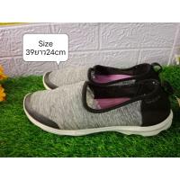 ราคา รองเท้าสลิปออน มือสอง Size 39ยาว24cm (21760907961)