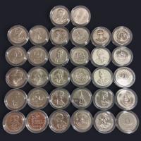 ราคา ครบทุกวาระ เหรียญ 20 บาท ที่ระลึก ผลิตในสมัยรัชกาลที่ 10 ในปัจจุบันมีทั้งหมด 19 วาระ ด้วยกัน เหรียญใหม่บรรจุตลับอย่างดี (21935451929)