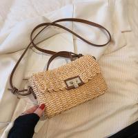ราคา กระเป๋าสานใบเล็กแบบหิ้วสำหรับผู้หญิงกระเป๋าทรงสี่เหลี่ยมใบเล็กแบบสานแฟชั่นสำหรับฤดูร้อนแบบใหม่ปี2023กระเป๋าสะพายไหล่สะพายข้างเนื้อสัมผัสดีสไตล์ตะวันตก (21007422711)