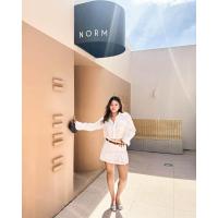 ราคา ชุด set สีขาว off white กางเกงกระโปรง 1 ชุด ได้ 3 ชิ้น เสื้อ กางเกงกระโปรง และเข็มขัด (22091925810)