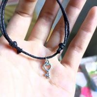 ราคา กำไลเชือกคอนตอล กำไลคู่ จี้กุญแจ กำไลคู่รัก กำไลเชือกเทียน (11827877735)
