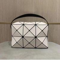 ราคา เตรียมจัดส่ง baobao Issey Miyake กระเป๋าสะพาย Camera Bag 2 3 Cupid bag (21979406745)