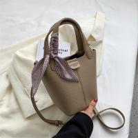 ราคา กระเป๋าใบเล็กคุณภาพสูงสำหรับผู้หญิงกระเป๋าสะพายข้างยอดนิยมแมทช์ลุคง่ายแบบใหม่ฤดูร้อนปี2022กระเป๋าถือแฟชั่นกระเป๋าทรงจีบ (21090657478)