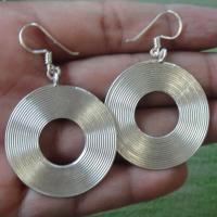 ราคา Circle beautifulThai design earrings pure silver Thai Karen hill tribe วงกลม สวยงามไทยตำหูเงินกระเหรี่ยงทำจากมือชาวเขางานฝีมือสวยของฝากที่มีคุณค่าของฝากถูกใจ (15826723206)