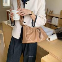 ราคา Nari Mari Wave Bag กระเป๋าทรงเกี๊ยว สไตล์มินิมอล ชิค crossbody ใส่ไอแพดได้ (20883151182)