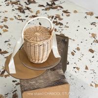 ราคา Xiao ตะกร้าผักแบบหิ้วไม้ไผ่สไตล์ฝรั่งเศสพร้อมฝาปิดกระเป๋าสานสำหรับฤดูร้อนกระเป๋าทรงขนมจีบกระเป๋าชายหาดแนววินเทจนิชแบรนด์ (21100705732)