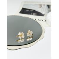 ราคา Claire Kos ต่างหูใบโคลเวอร์นำโชค (22211635182)