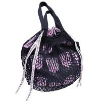 ราคา กระเป๋าผ้าตาข่ายสีดำ กระเป๋าในหูรูดลายพิมพ์มินิมอลชมพูอ่อนพื้นดำ (21633857781)