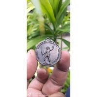 ราคา เหรียญทหารเสือพระเจ้าตาก ด้านหน้าสมเด็จพระเจ้าตากสิน พิฆาตไพรี หลัง ครูบาสร้อย ขันติสาโร วัดมงคลคีรีเขตร์ จ ตาก รุ่นสันติสุข กรมทหารราบที่14 ค่ายวชิรปราการ จ ตาก ปี2528 (21914106069)