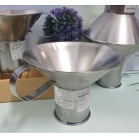 ราคา กรวยกรอกใส่ถุง ขนาดความกว้างปาก 15 ซม กรวยกรอกอาหารปากบาน แบบมีหูจับ ขายก๋วยเตี๋ยว ขายโจ๊ก น้ำแข็งใส กรวย 1ชิ้น (5478624682)