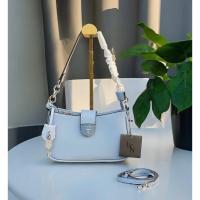 ราคา NEW 2024 กระเป๋าสะพายข้าง หน้าเข็มขัด พร้อมสายสะพายยาว (22067874912)