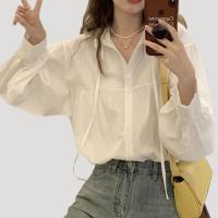 ราคา Closet Crush เสื้อเชิ้ตแขนยาวแต่งแขนพอง สีขาวและสีกากี (21733820357)