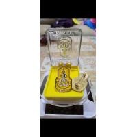 ราคา เข็มที่ระลึก เข็ม60ปี เข็มราชาภิเษก แบบเข็มกลัด และแบบหมุด พร้อมกล่อง (21506249463)