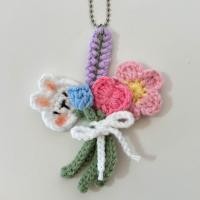 ราคา Mini Bouquet Keychain พวงกุญแจช่อดอกไม้ไหมพรม (21840612182)