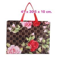 ราคา พร้อมส่ง ถุงผ้าสปันบอนด์ ถุงขนาดใหญ่ ขนาดตามภาพ จุได้เยอะ มีหลายลาย เนื้อหนา เย็บแน่น จุได้เยอะ พกพาสะดวก ถุงช๊อปปิ้ง พับได้ไม่ยับ ใบละ 18 และ 25 บาท (16829563412)