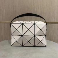 ราคา New กระเป๋า BaoBao 3x2 Cuboid crossbody แท้100 กระเป๋าสะพายข้าง (22227519823)