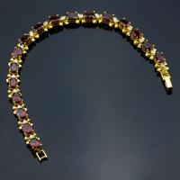 ราคา กำไลข้อมือพลอยโกเมนจันทบุรี Garnet ตัวเรือนเงินแท้92 5 ชุบทองคำ 24 K พลอยสีแดงอมน้ำตาล เนื้อใส มีใบรับประกันสินค้าจากทางร้าน (13721014812)