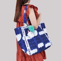 ราคา Lilly L กระเป๋าผ้าแคนวาสรุ่น Lilly ไซส์ L ลาย Minimal น้ำเงินขาว สายสะพายไหล่ยาวและสั้นสำหรับคล้องแขน by zappgirlbrbra (21911374294)