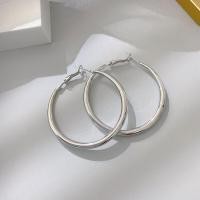 ราคา JWER ต่างหูแบบห่วงสำหรับเหลี่ยมขนาดใหญ่สไตล์วินเทจทำจากโลหะวงกลมสีทองหรูหราสำหรับผู้หญิงของขวัญเครื่องประดับต่างหูทรงเรขาคณิต2023 (20768432293)