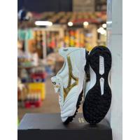ราคา รองเท้าฟุตบอล 100 ปุ่ม mizuno made in japan งานป้ายอินโดนีเซีย ร้านคนไทย เหมาะสำหรับสนามหญ้าเทียม สินค้าน้ำหนักเบาแข็งแรงสินค้าตรงปก 100 ฟรีกล่องและดันทรงใส่ไม่ได้เปลี่ยนไซส์กับทางร้านได้ครับ (2168718