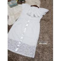 ราคา BS0102 เดรสคอวี แขนกุดแต่งระบาย เนื้อผ้าลูกไม้ตัดต่อด้วยผ้าโฟเวย์ (21225247313)