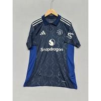 ราคา เสื้อทีมแมนยู เยือน 2024 2025 ใหม่ล่าสุด เนื้อผ้าโพลีเอสเตอร์ คุณภาพสูง เกรดAAA (22016833326)